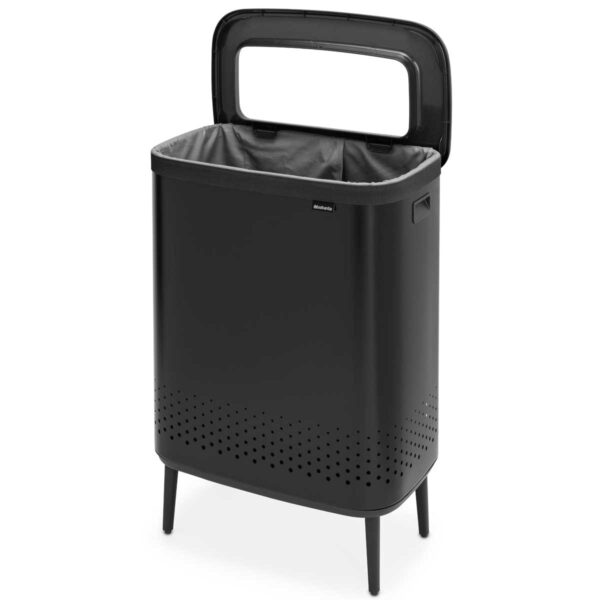 ⁦סל כביסה מחולק BO במידה 45+45 ליטר, שחור מט Brabantia⁩ – תמונה ⁦7⁩