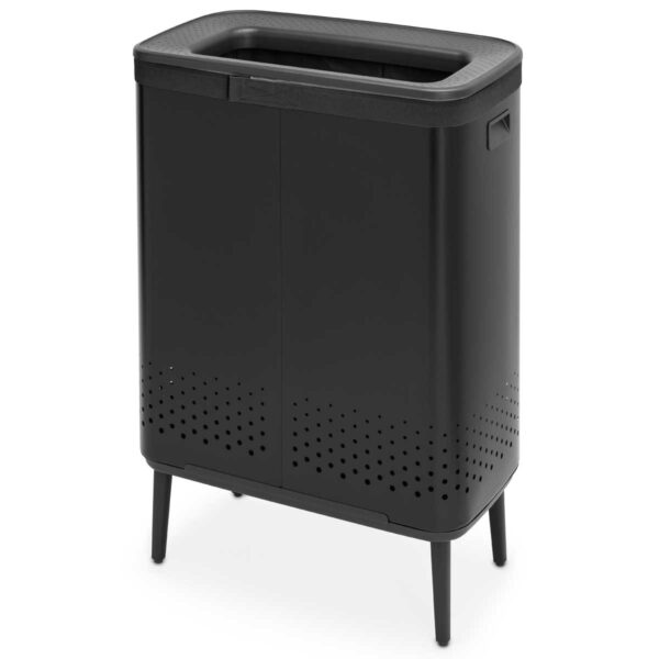 ⁦סל כביסה מחולק BO במידה 45+45 ליטר, שחור מט Brabantia⁩ – תמונה ⁦4⁩