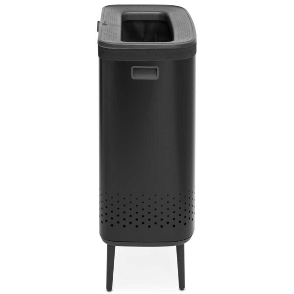 ⁦סל כביסה מחולק BO במידה 45+45 ליטר, שחור מט Brabantia⁩ – תמונה ⁦6⁩